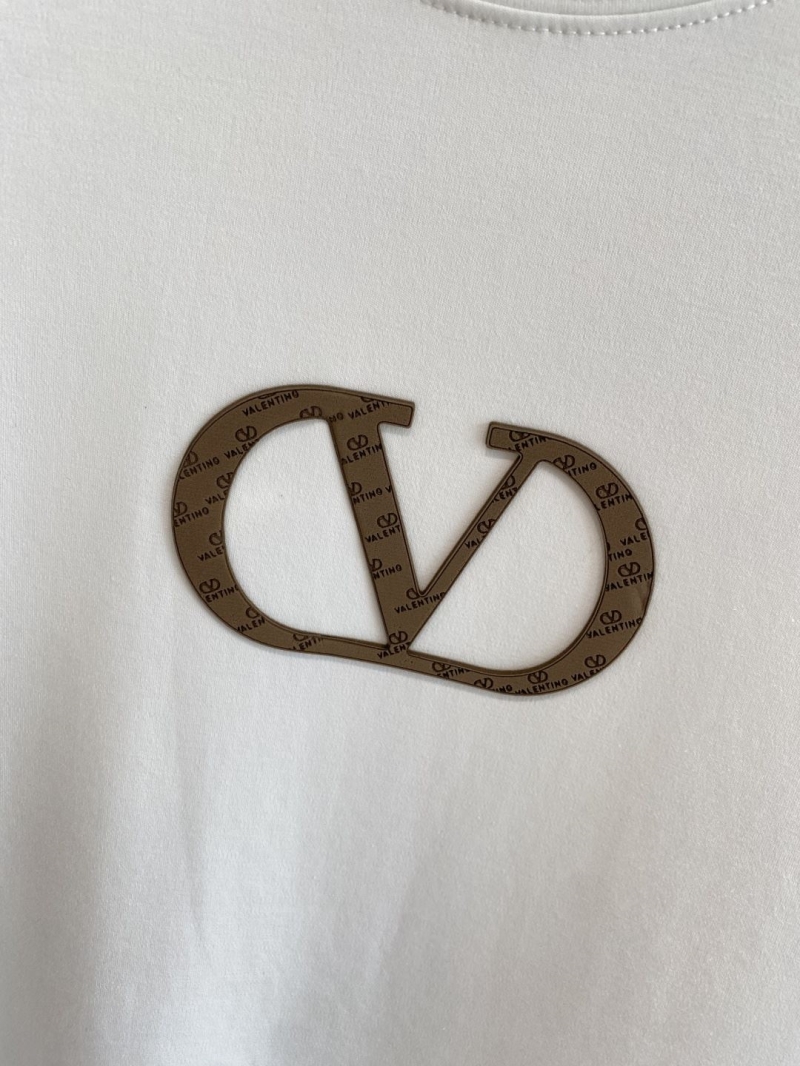 Va1e*ntin0 shirt